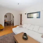 Stunning Sur Retreat Chic With Air-conditioning And Breathtaking Views Feriehus *